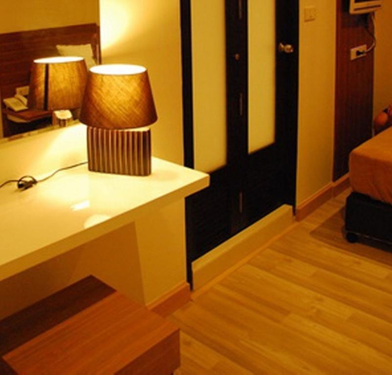 Hotel White House Asoke Sukhumvit 18 Bangkok Pokój zdjęcie